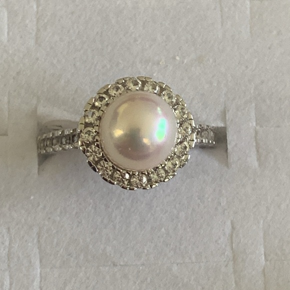 Natural white Cultured Pearl Ring 7mm Size 7 Sterling Silver 925 white sapphire - Picture 3 of 7